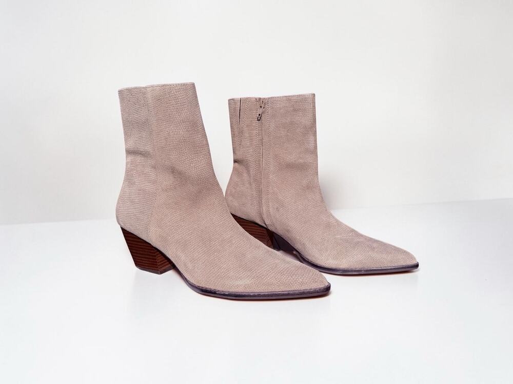 Yael Grey Lizard Boots 8.5 US / 39.0 UK Medium